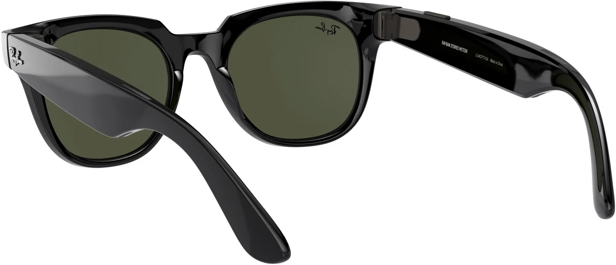 Ray Ban Facebook bouton © Ray Ban Facebook