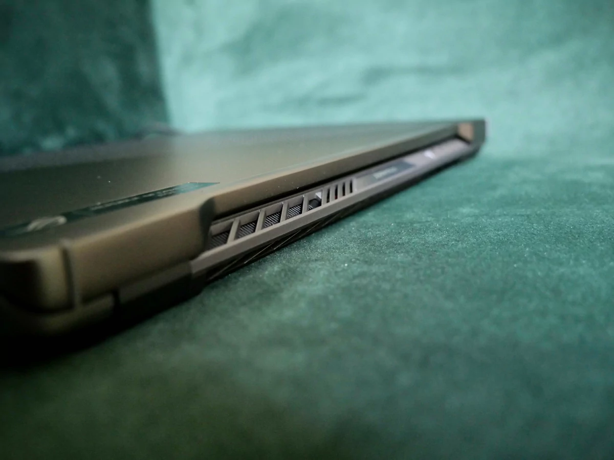 ASUS ROG Zephyrus G14 2021-4 © © Nathan Le Gohlisse pour Clubic