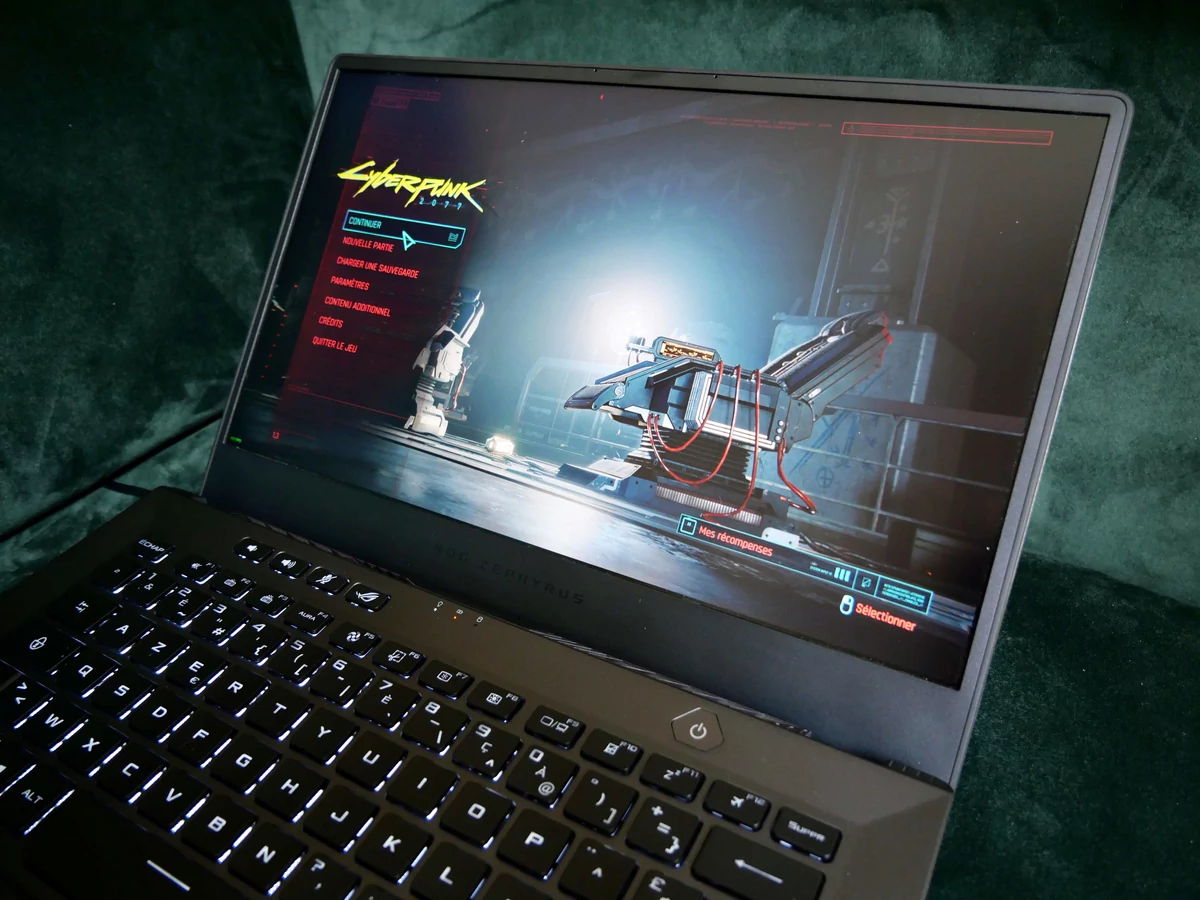 ASUS ROG Zephyrus G14 2021-5 © © Nathan Le Gohlisse pour Clubic