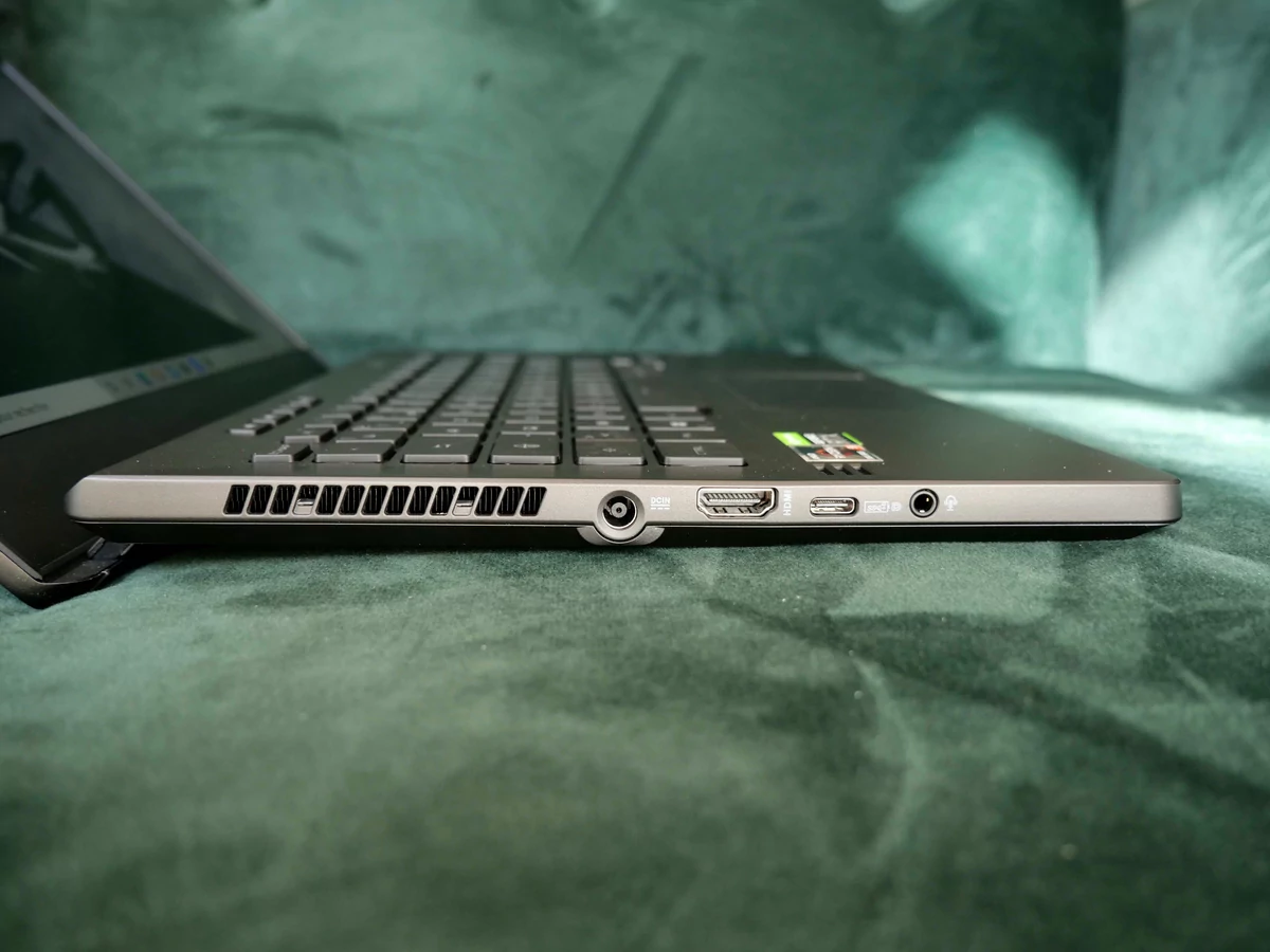 ASUS ROG Zephyrus G14 2021-14 © © Nathan Le Gohlisse pour Clubic