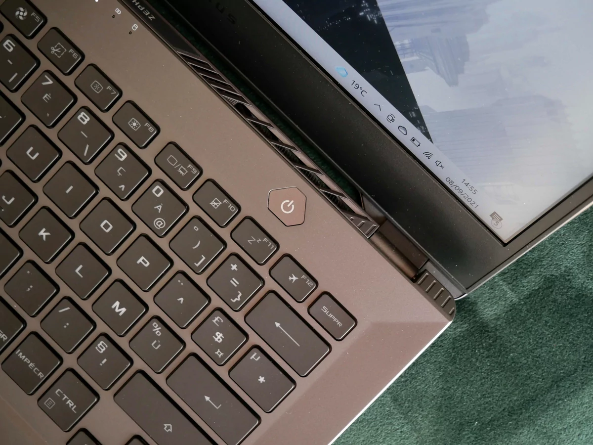 ASUS ROG Zephyrus G14 2021-21 © © Nathan Le Gohlisse pour Clubic