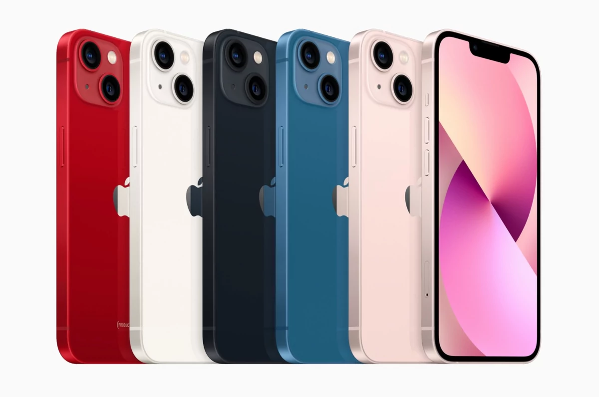 iPhone 13 line up © © Apple