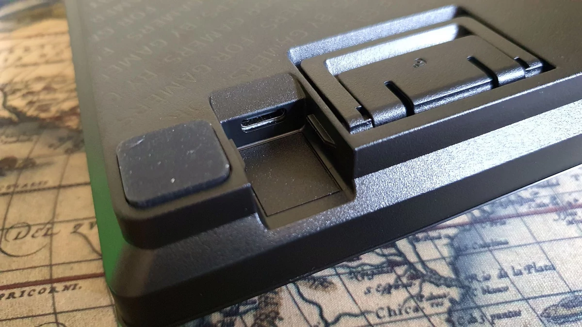 Razer Huntsman V2 Tenkeyless © Nerces