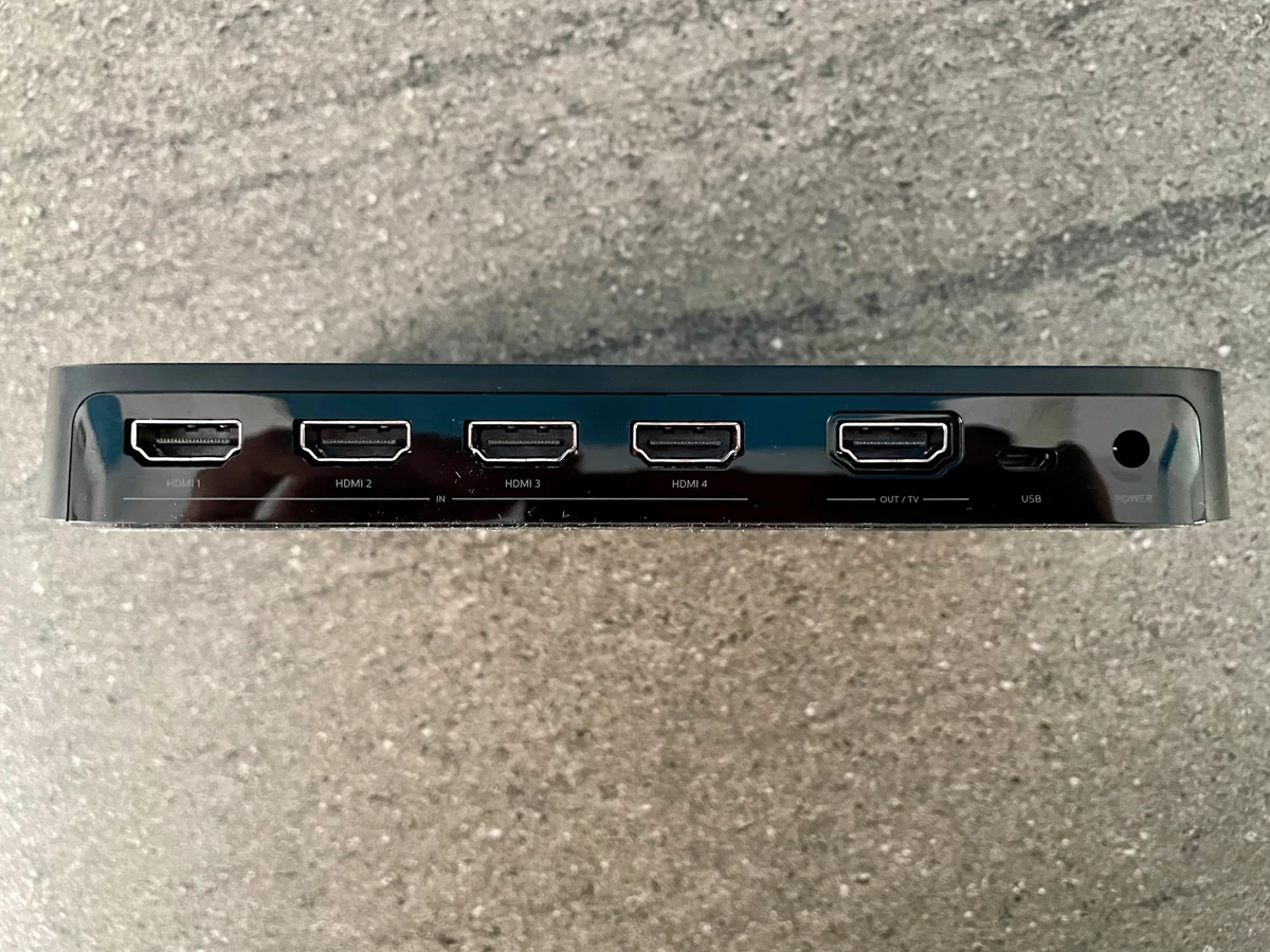 Test Philips Hue Play HDMI Sync Box © Mathieu Grumiaux pour Clubic