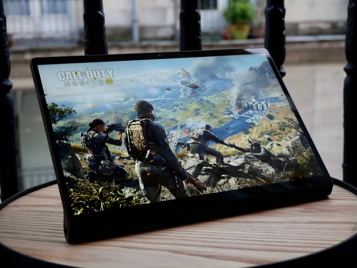 Lenovo Yoga Tab 13-16 © © Nathan Le Gohlisse pour Clubic