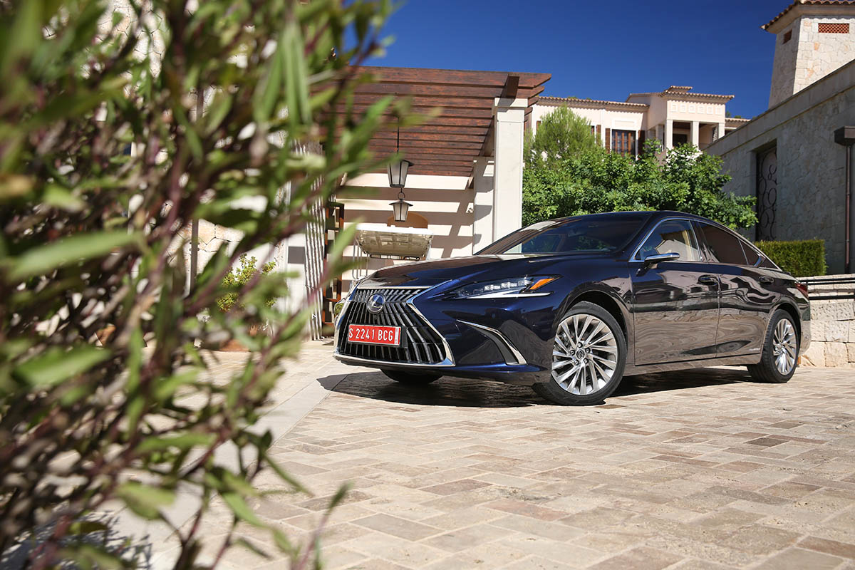 Essai-Lexus-ES-300h © Soufyane Benhammouda pour Clubic