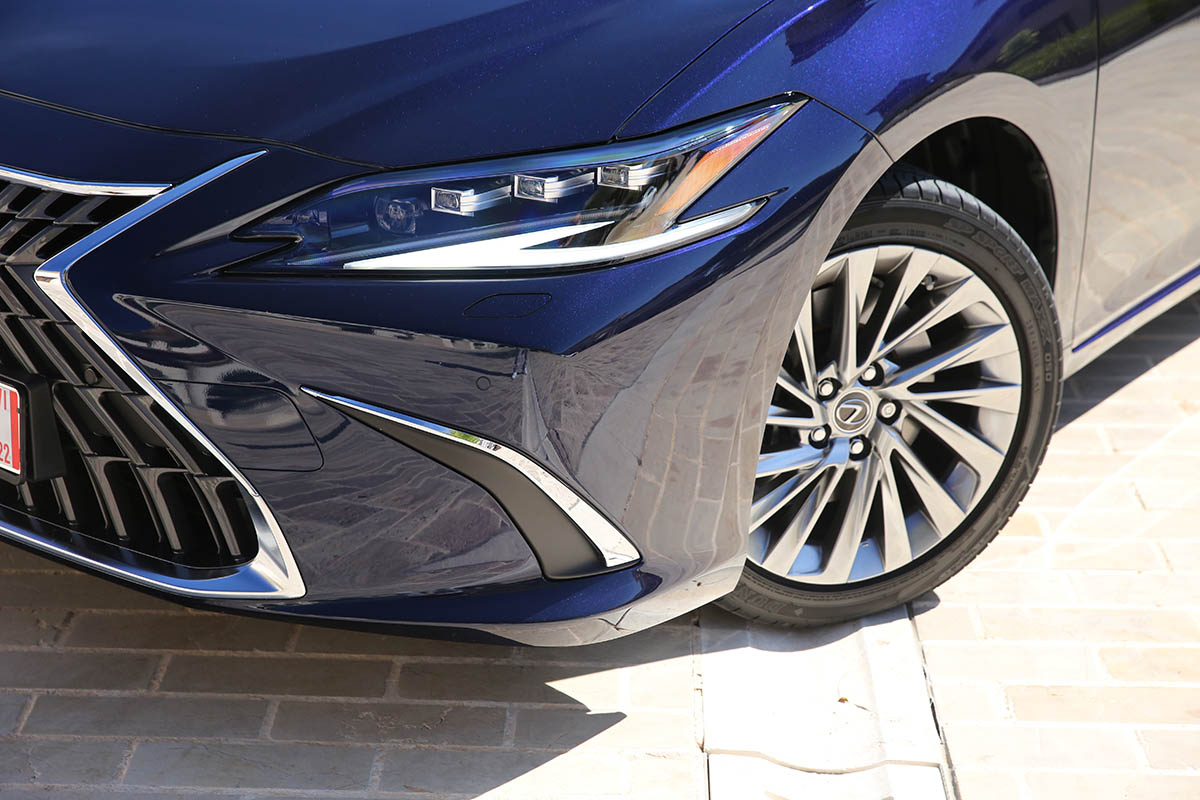 Essai-Lexus-ES-300h © Soufyane Benhammouda pour Clubic