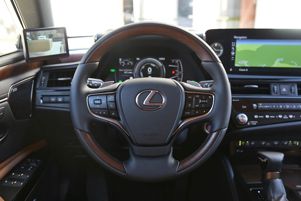 Essai-Lexus-ES-300h © Soufyane Benhammouda pour Clubic