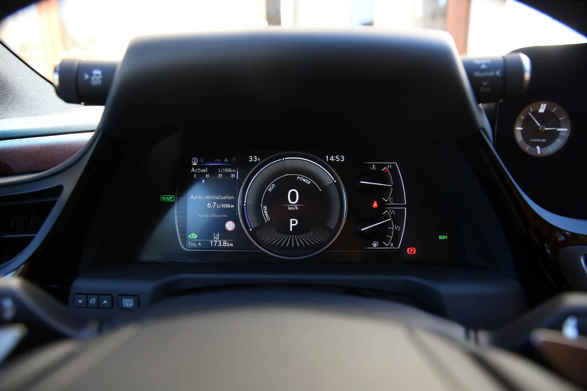 Essai-Lexus-ES-300h © Soufyane Benhammouda pour Clubic