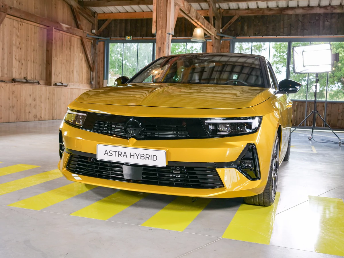 Opel Astra PHEV 2021 © David Nogueira