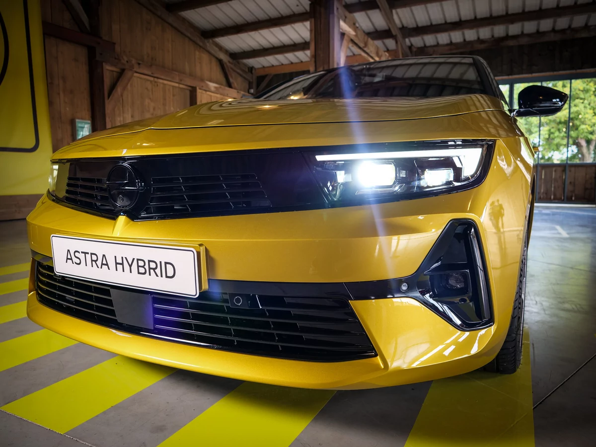 Opel Astra PHEV 2021 © David Nogueira