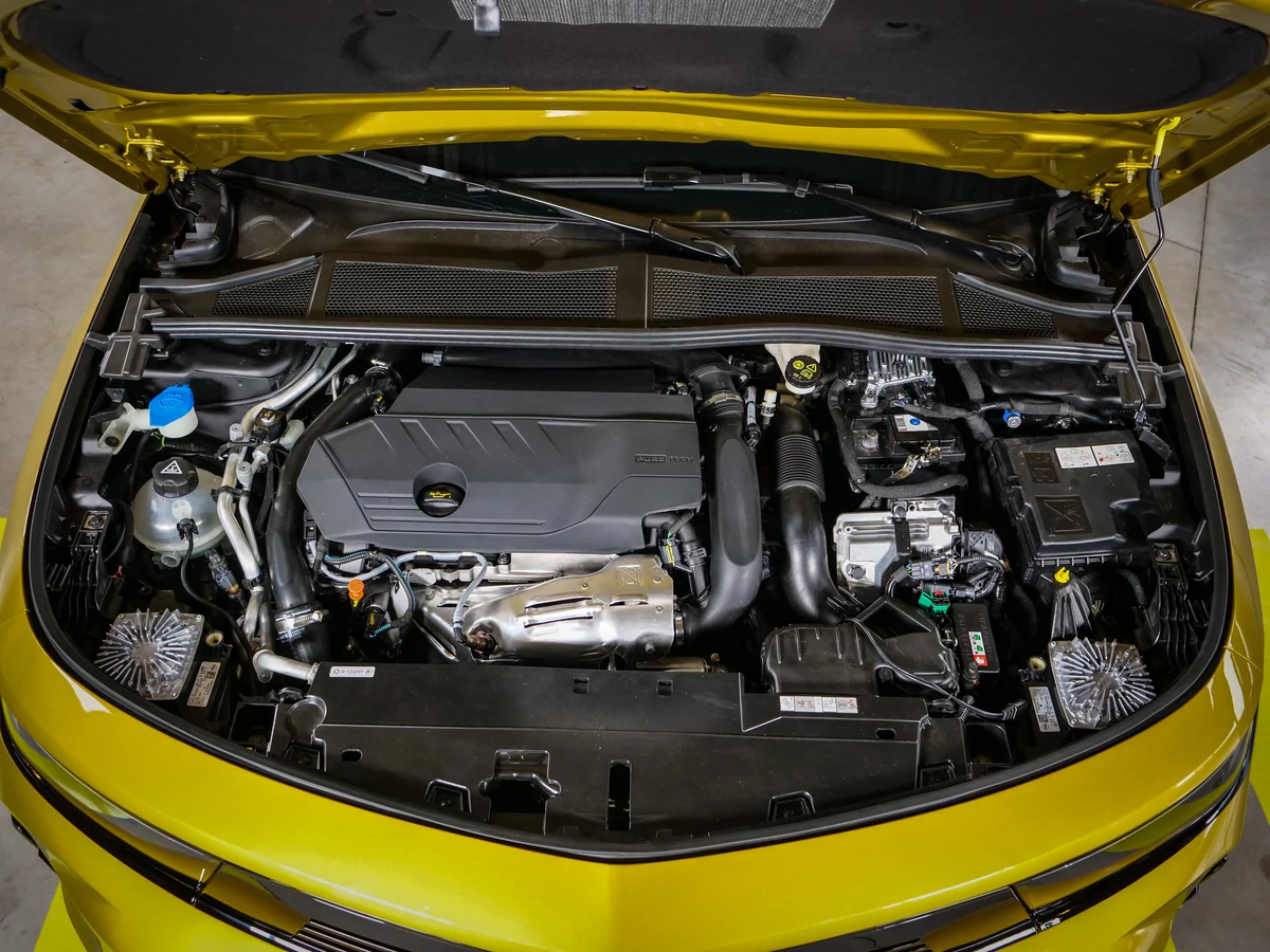 Opel Astra PHEV 2021 © David Nogueira