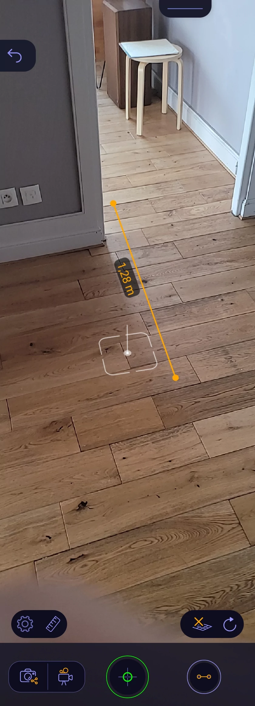 AR Ruler App © Grymala