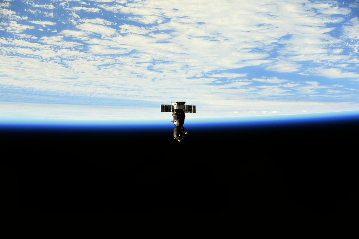 Soyouz MS-18 retour © NASA/ESA/T. Pesquet