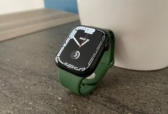 Apple Watch : la mise à jour watchOS 8.3 rendrait inopérants certains chargeurs tiers