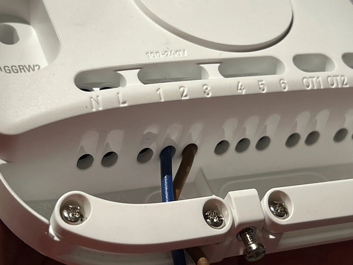 Google Thermostat Nest Heat Link 05 © Yazid Amer // Clubic