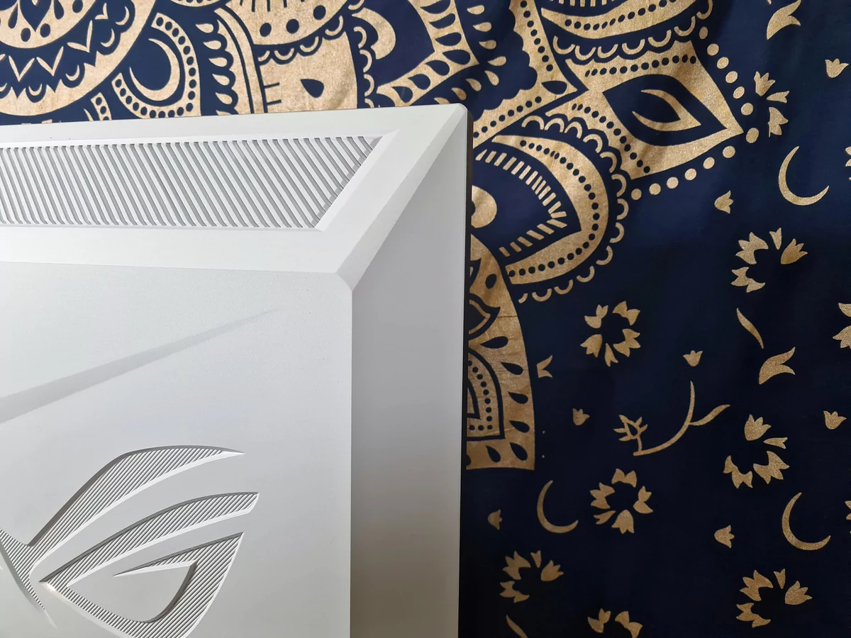 Test Asus ROG Strix XG43UQ_12 © Matthieu Legouge