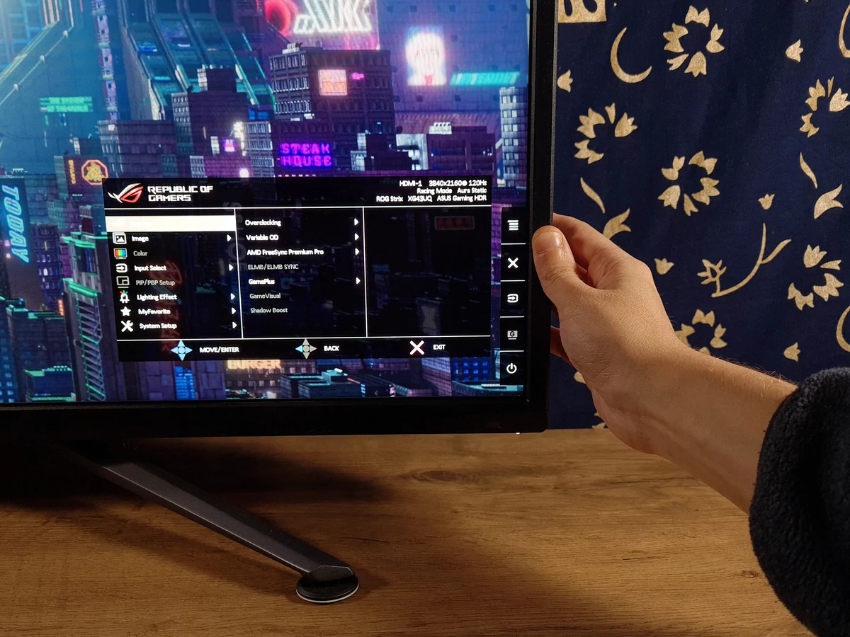 Test Asus ROG Strix XG43UQ_14 © Matthieu Legouge