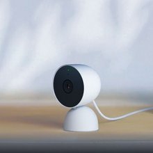 Test Google Nest Cam (Intérieur – Filaire) : une caméra d'entrée de gamme qui mise sur l'intelligence