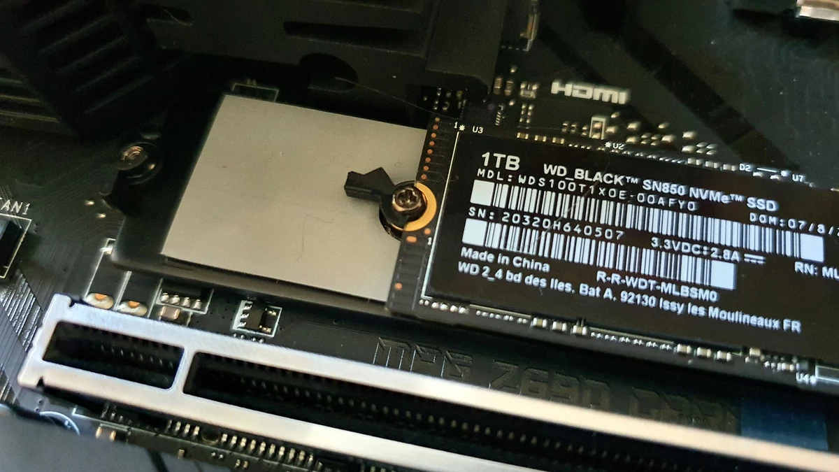MSI MPG Z690 Carbon WiFi © Nerces