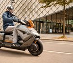 Un 0 à 50 km/h en 2,6 secondes : BMW démarre la production de son maxi-scooter électrique CE 04