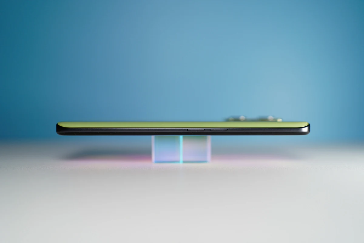 realme GT Neo2 © © Marc Mitrani pour Clubic