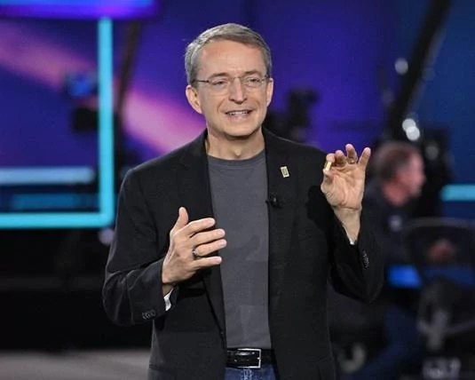 Pat Gelsinger et le 4004 © Intel