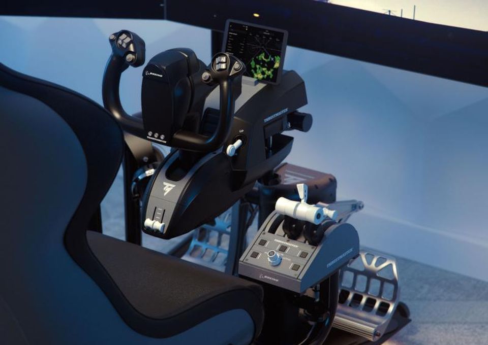 Thrustmaster signe un partenariat « simulation de vol » avec Boeing