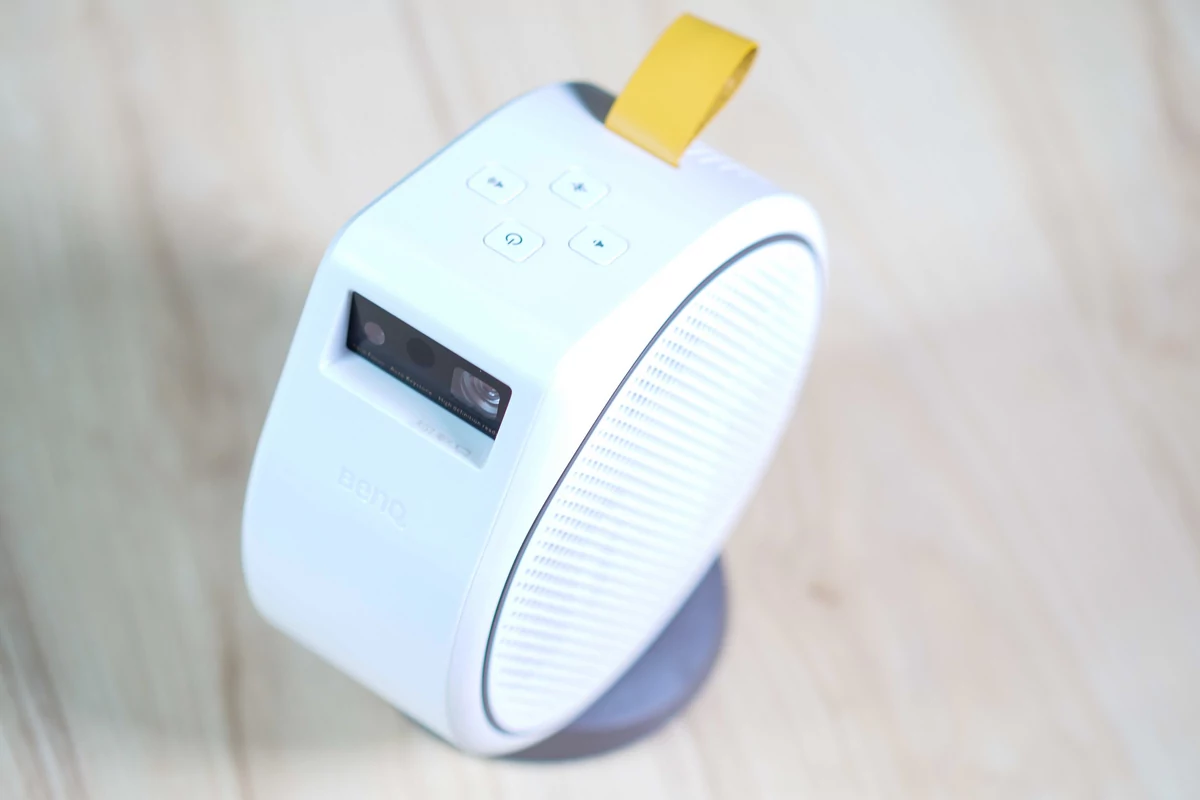 Test BenQ GV30 top