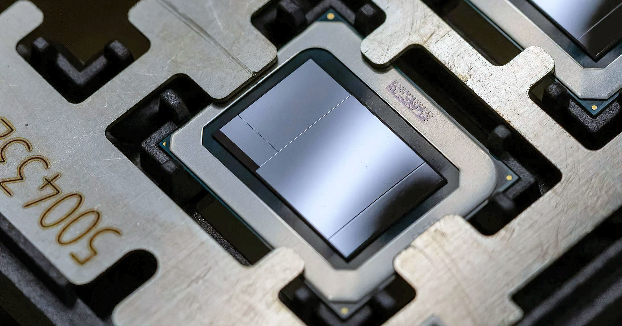 Meteor Lake : l'Intel Core Ultra 7 165H fait ses premiers pas sur Geekbench et il assure
