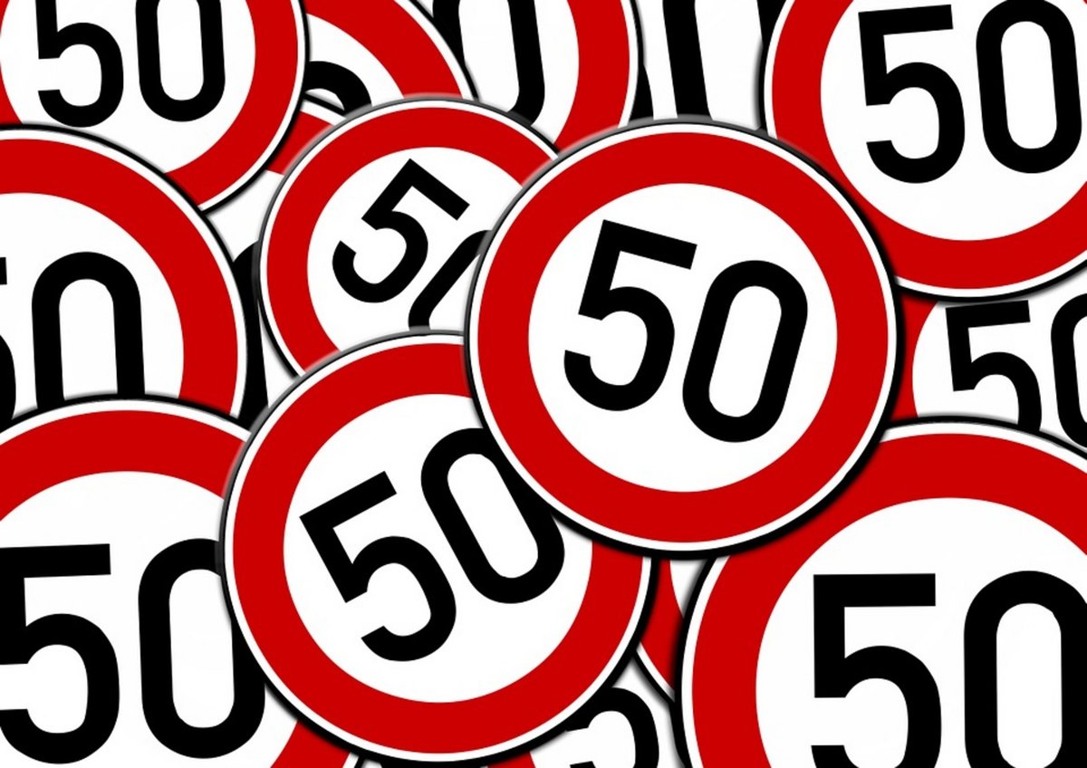 panneau vitesse 50 © geralt / Pixabay