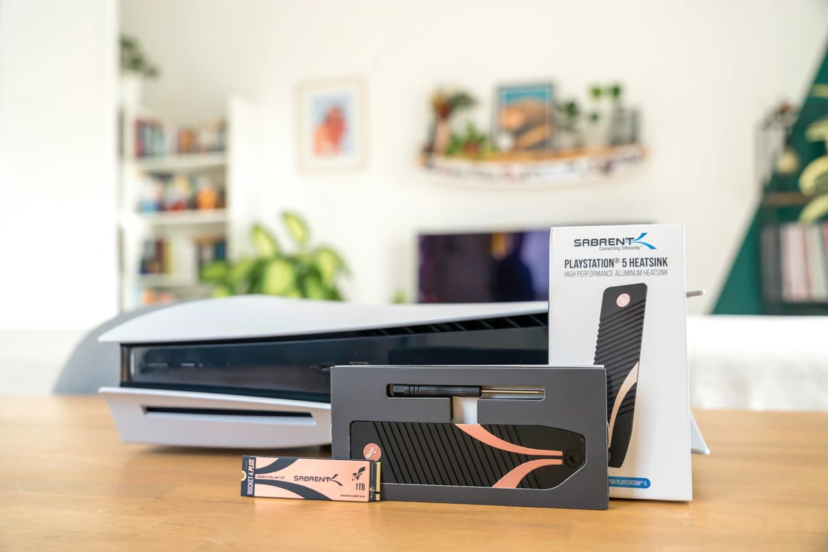 Sabrent Rocket 4 Plus + Dissipateur PS5 © Nerces / Pierre Crochart