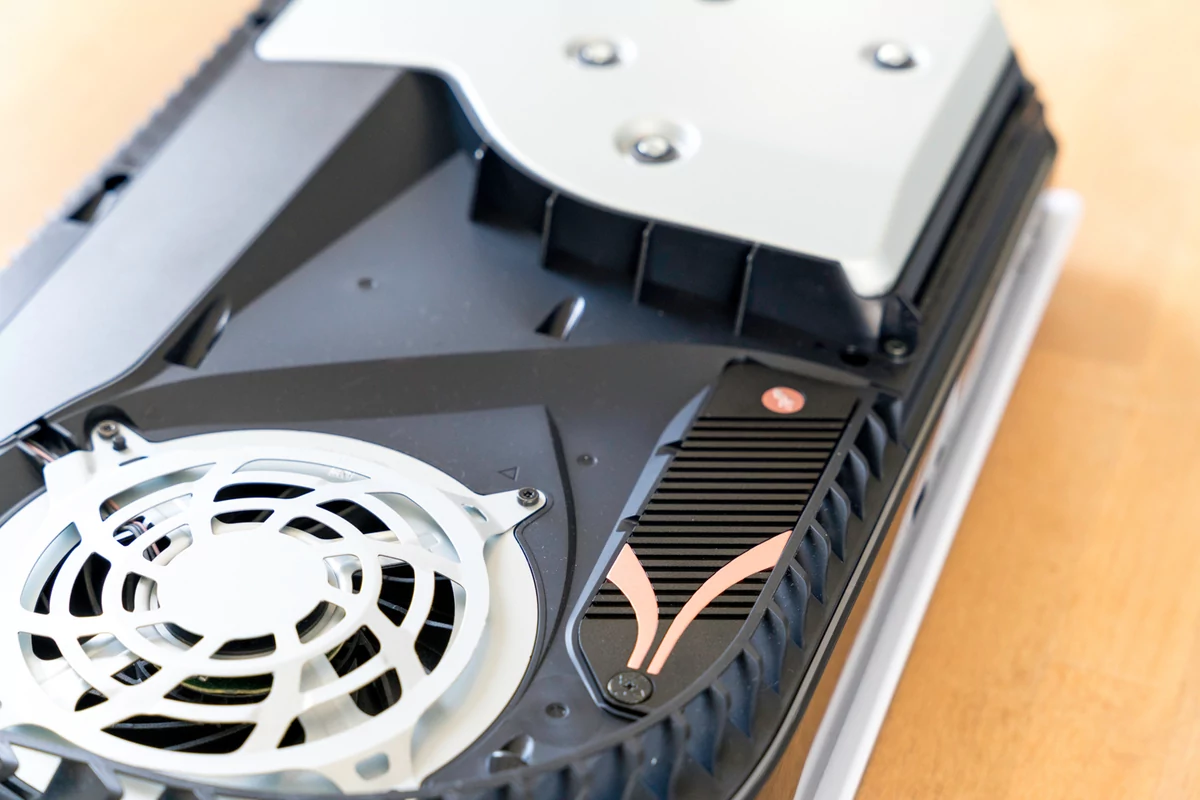 Sabrent Rocket 4 Plus + Dissipateur PS5 © Nerces / Pierre Crochart