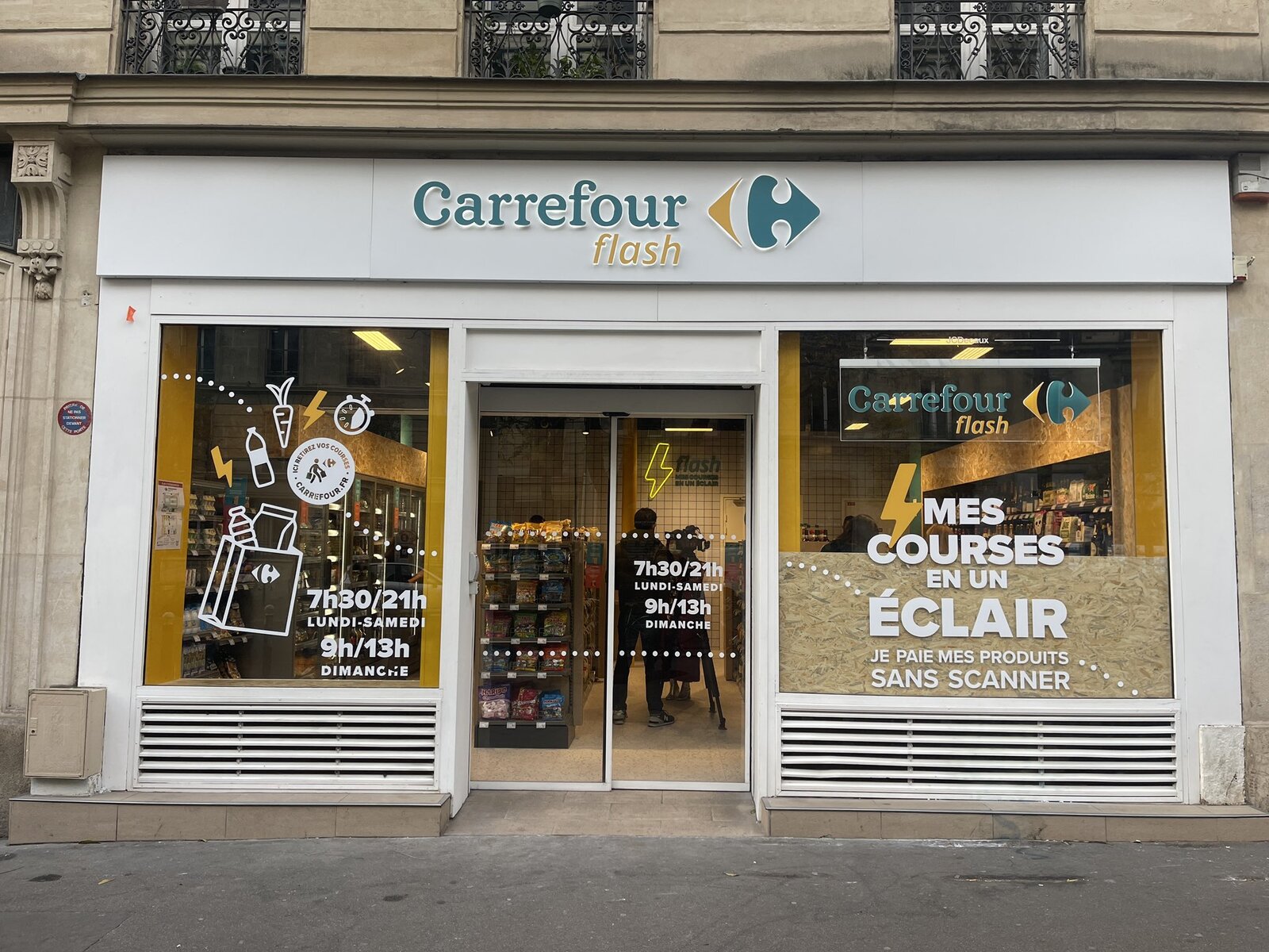 Carrefour Flash, comment fonctionne le premier magasin totalement automatisé de Paris ?