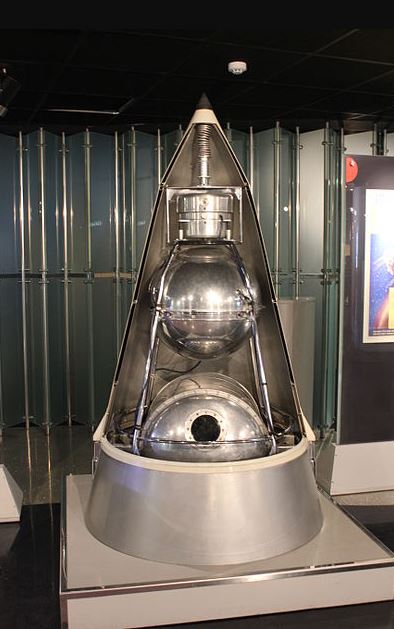 Réplique de l'assemblage au sein du "nez" de Spoutnik-2. Crédits ND 