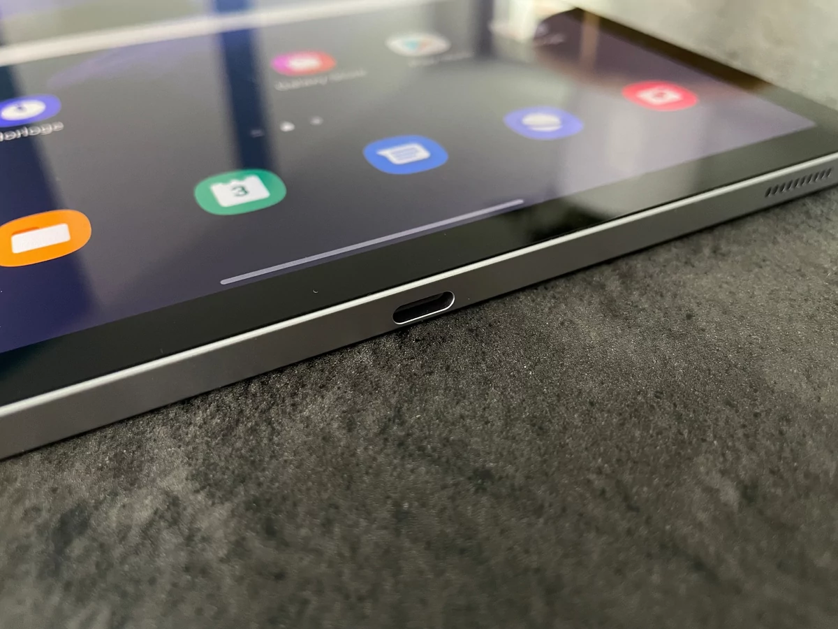 Test Samsung Galaxy Tab S7 FE © Mathieu Grumiaux pour Clubic