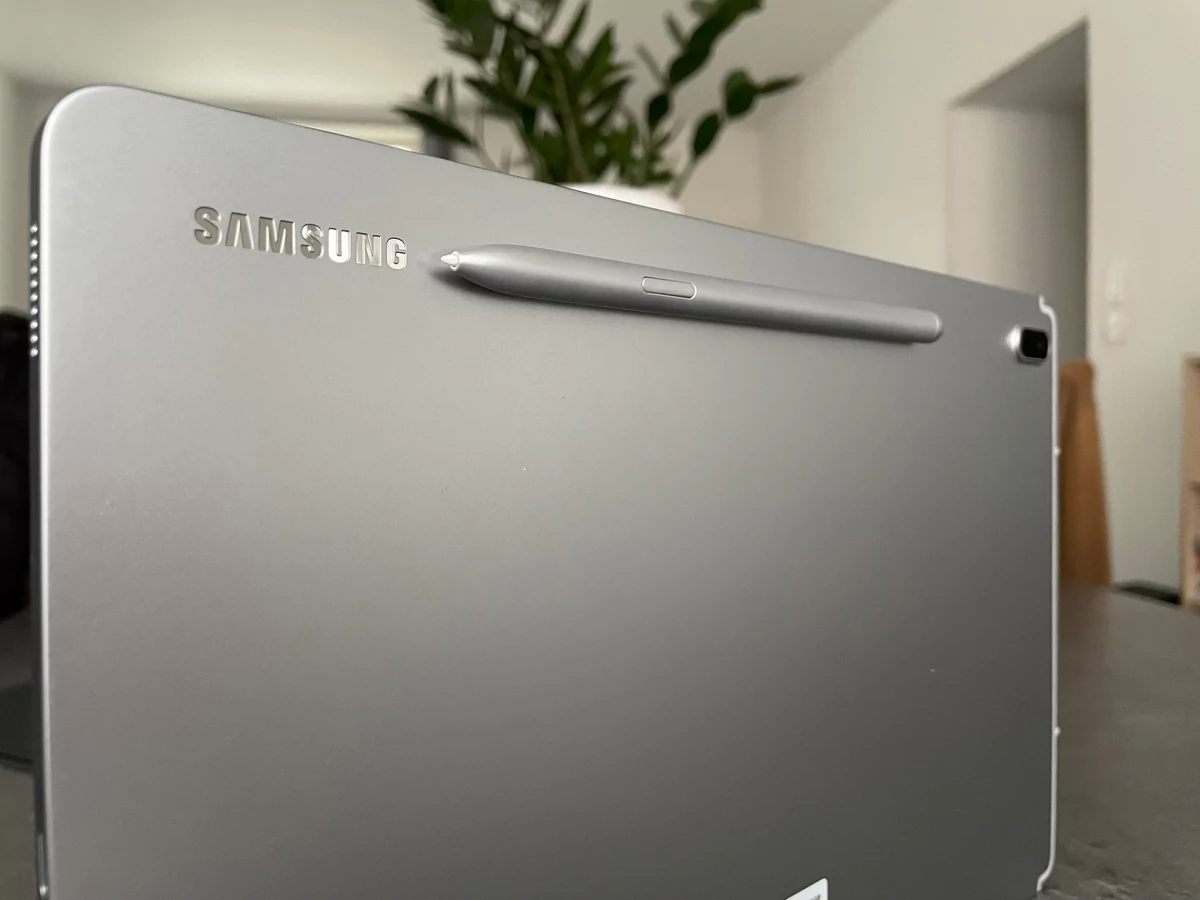 Test Samsung Galaxy Tab S7 FE © Mathieu Grumiaux pour Clubic