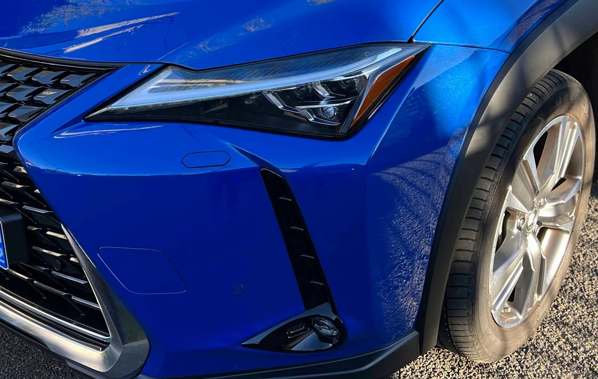 Lexus UX 300e Executive © Jérôme Cartegini