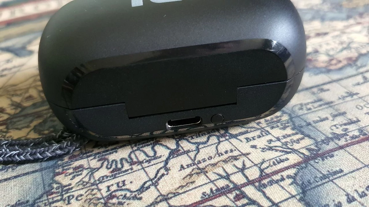 JBL Reflect Flow Pro © Nerces