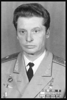 Vladimir Iliouchine pilote 2 © N.A.