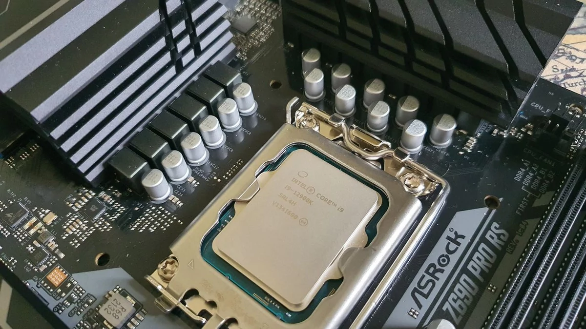 ASRock Z690 PRO RS © Nerces