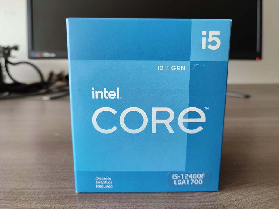 Le Core i5-12400F d'Intel et son nouveau dissipateur déjà en vente au Pérou