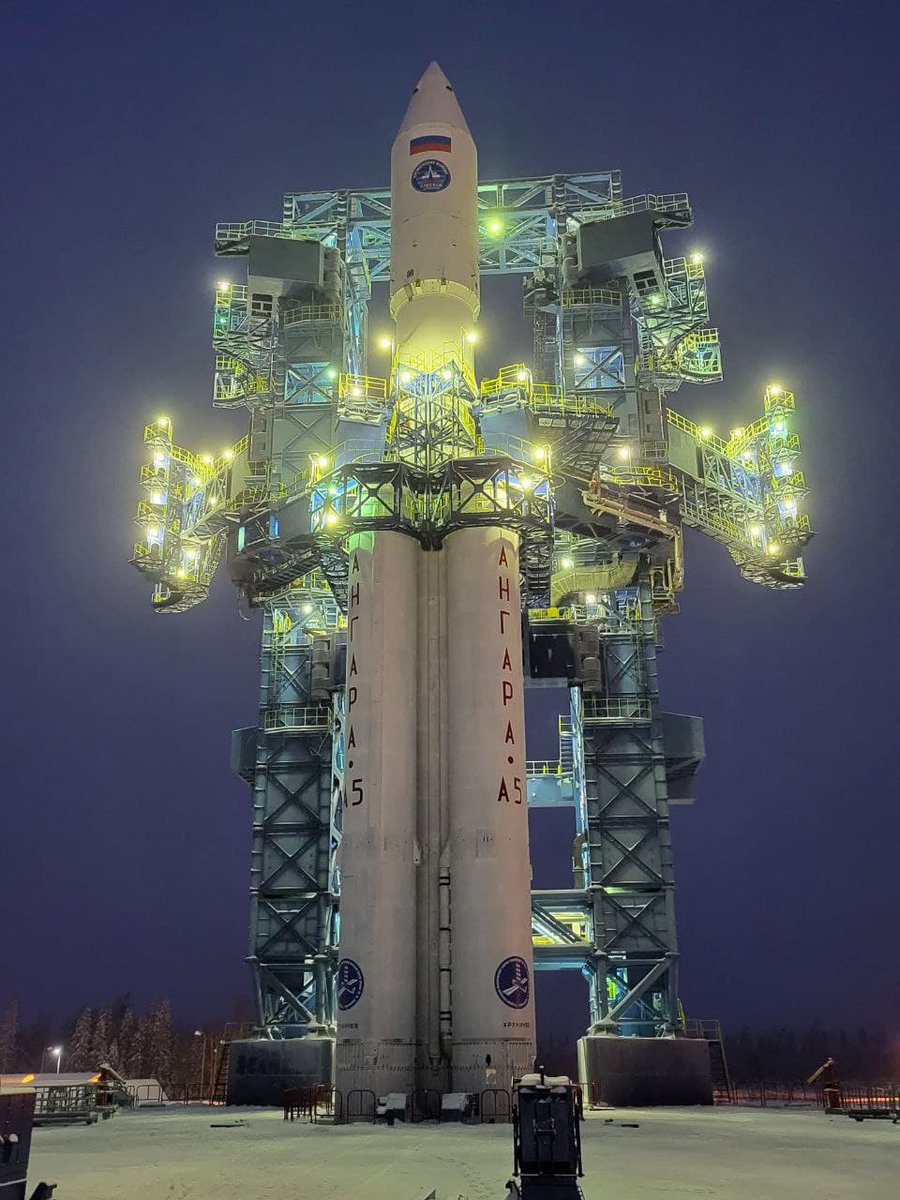 La grande fusée Angara A5 remplacera un jour Proton. Mais pour son tir de décembre 2021, son étage supérieur Persei n&#039;a pas réussi sa mission. Crédits Ministère de la défense russe. 
