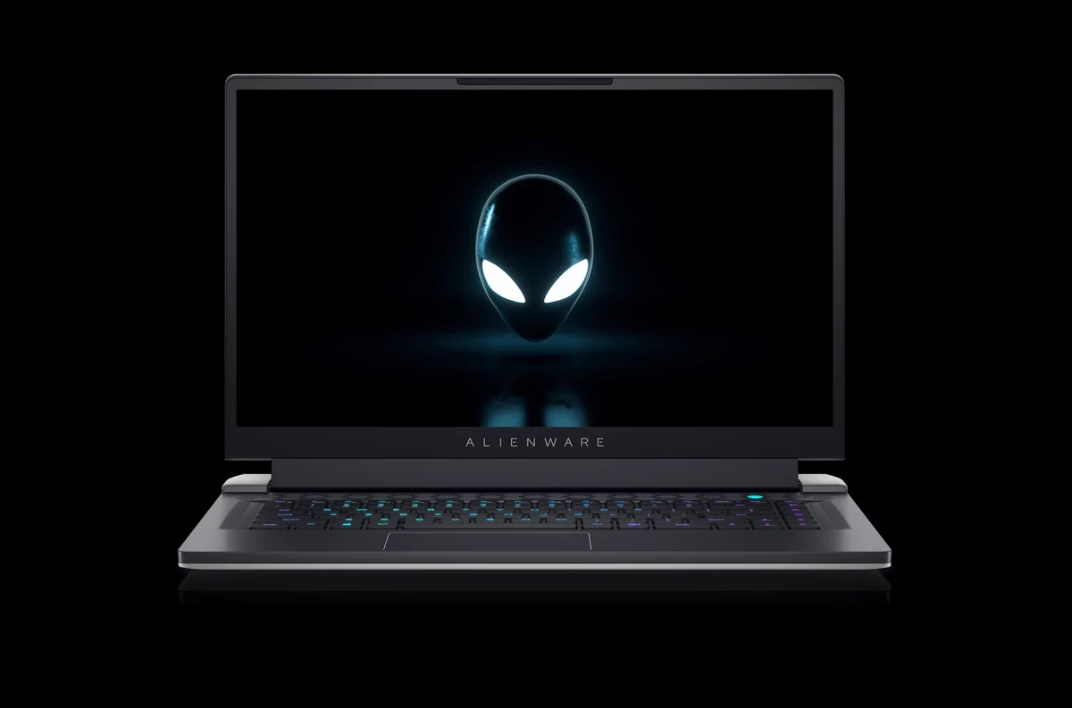 Alienware X15 2022-4 © © Alienware
