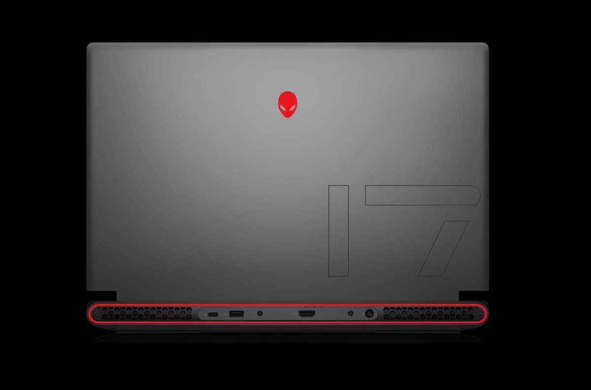 Alienware m17 R7 2022-2 © © Alienware