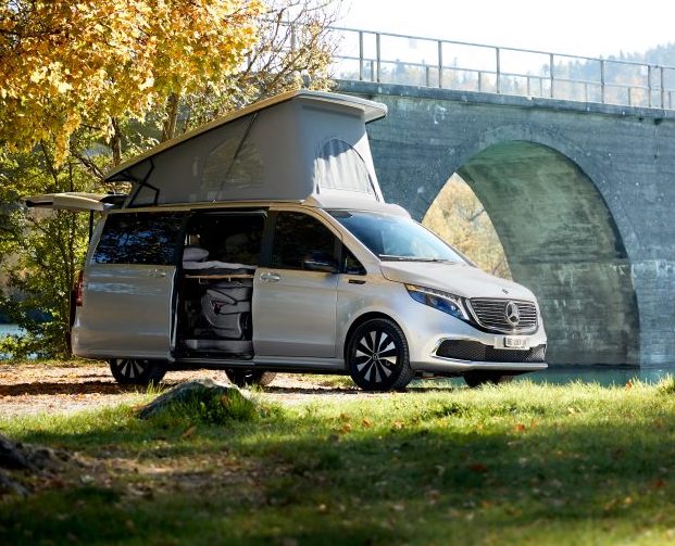 Mercedes dévoile son van EQV version campeurs (et c'est chouette)