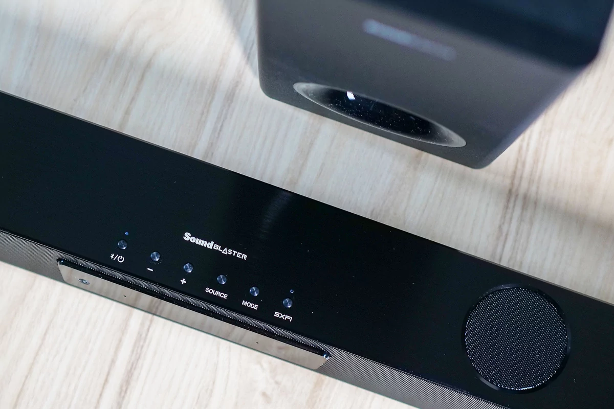 Test Creative Sound Blaster Katana V2 touches