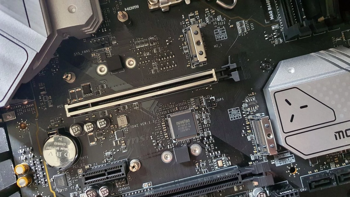MSI MAG B660M Mortar WiFi DDR4 © Nerces