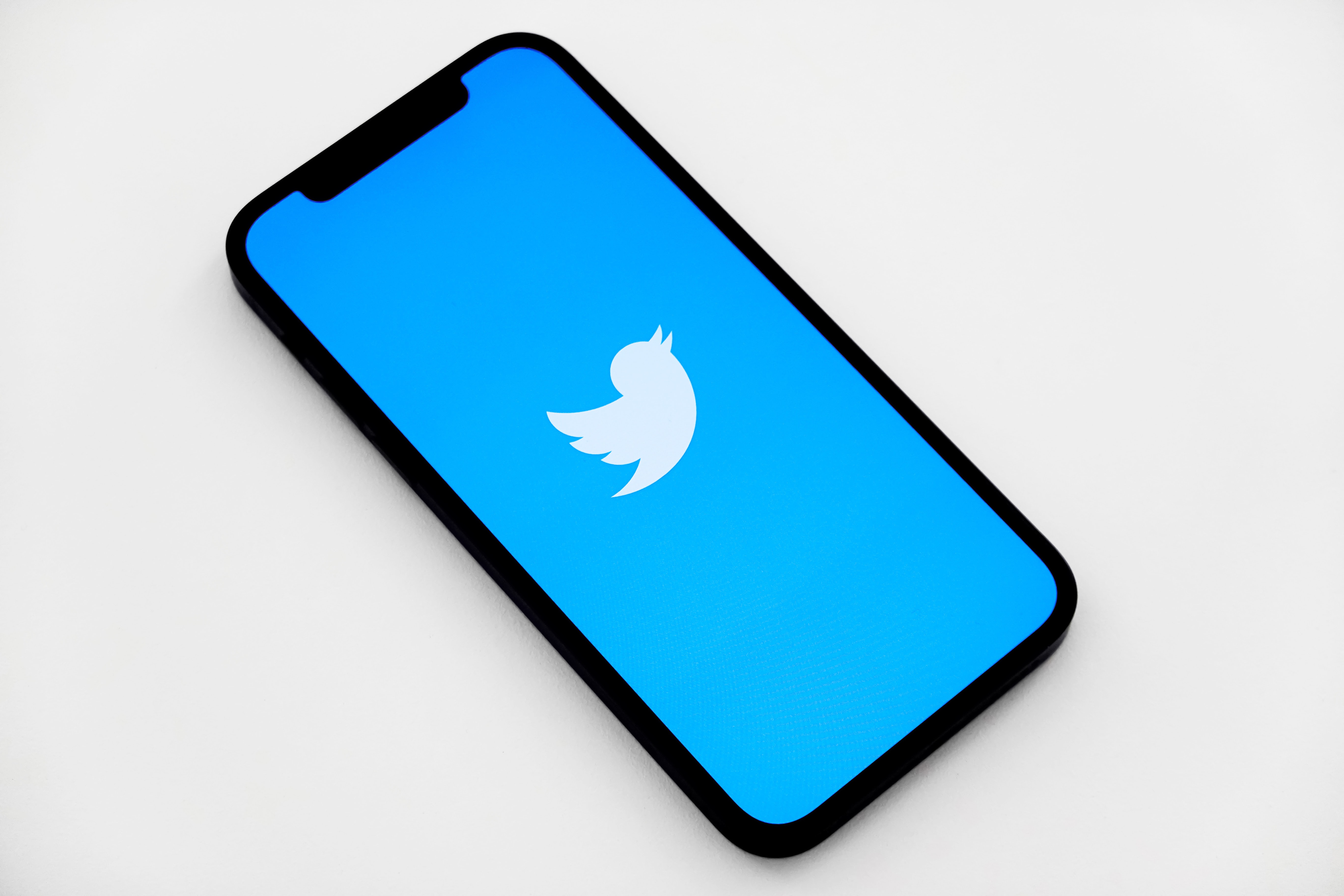 Twitter va enfin permettre d'éditer les tweets, mais... il y a un 