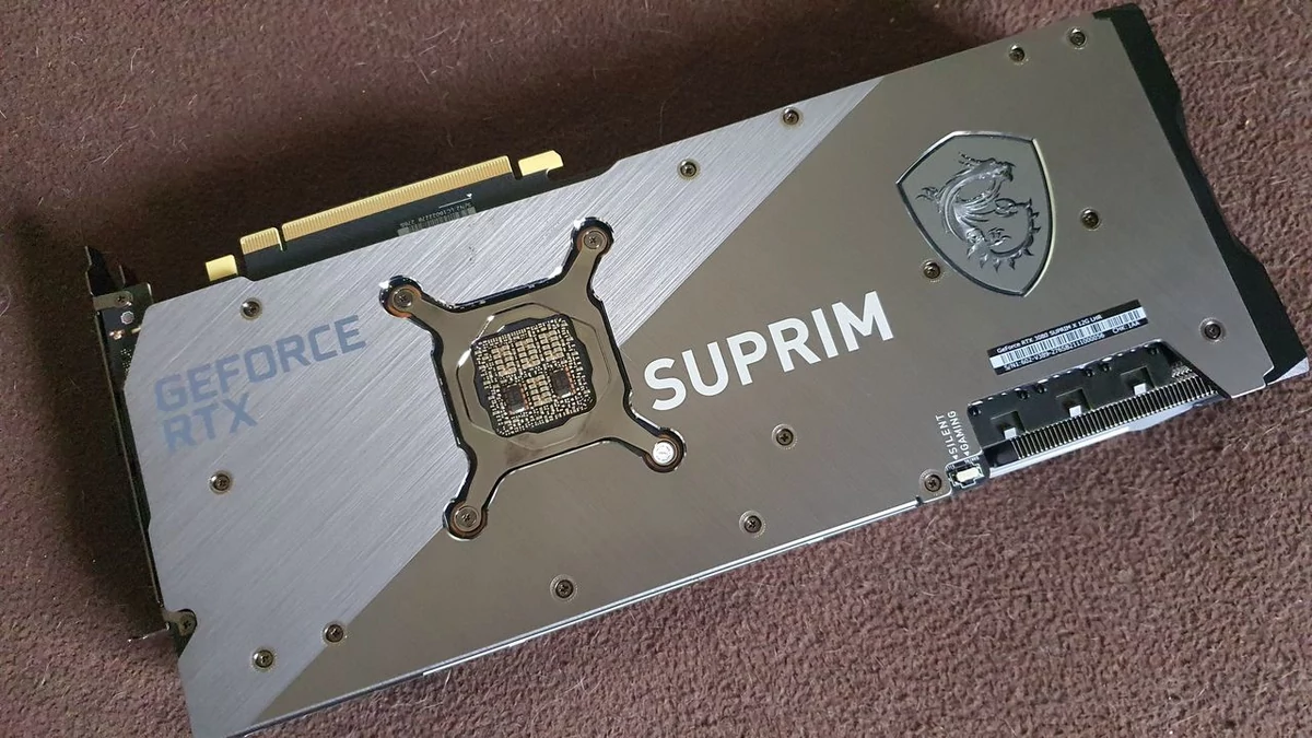 MSI GeForce RTX 3080 SUPRIM X 12 GB © Nerces
